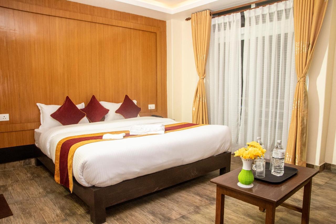 Hotel Murano Pokhara Exterior photo