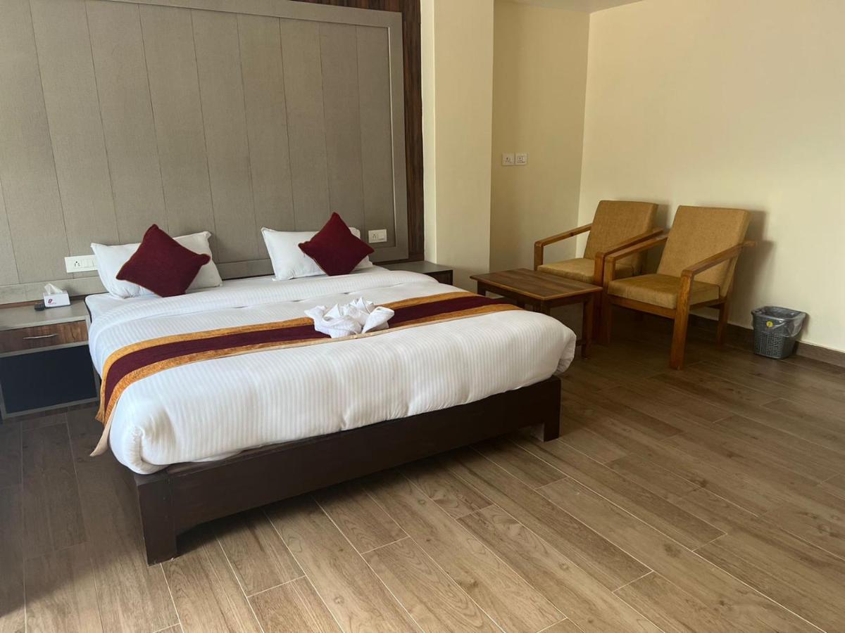 Hotel Murano Pokhara Exterior photo