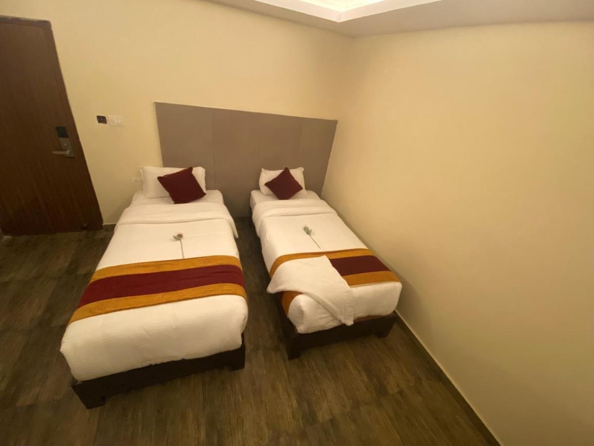 Hotel Murano Pokhara Exterior photo