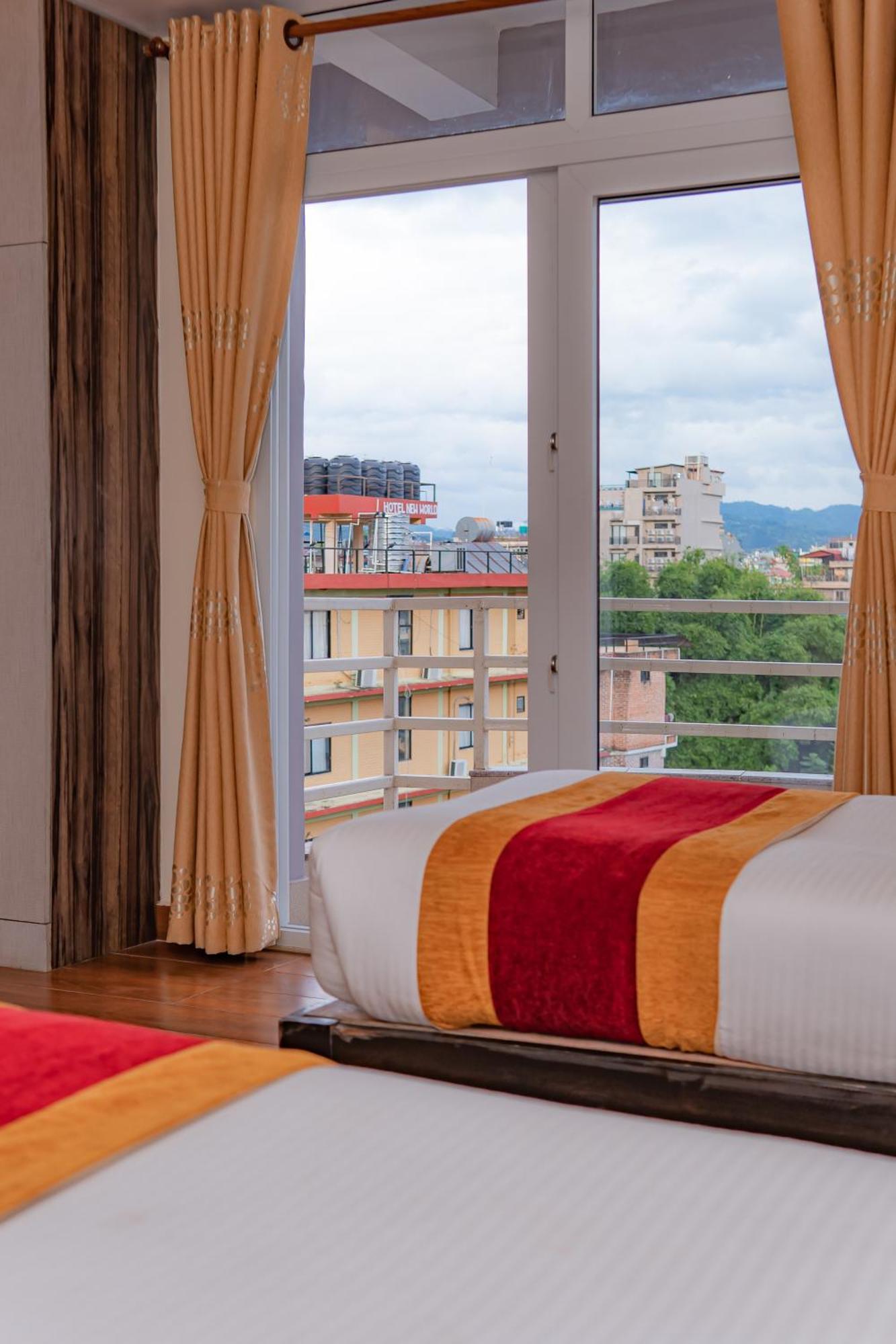 Hotel Murano Pokhara Exterior photo