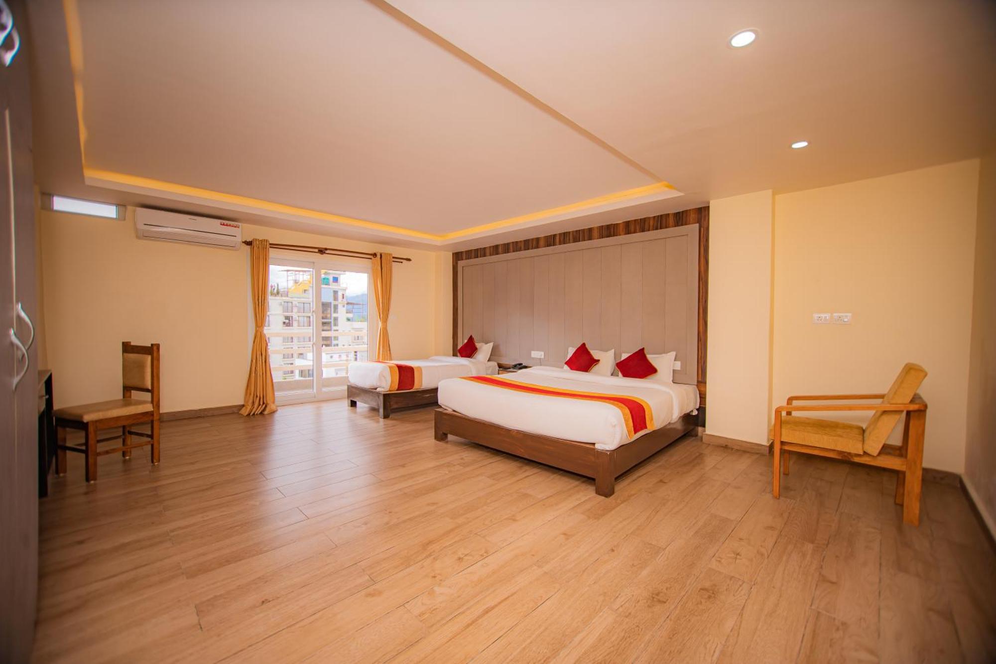 Hotel Murano Pokhara Exterior photo