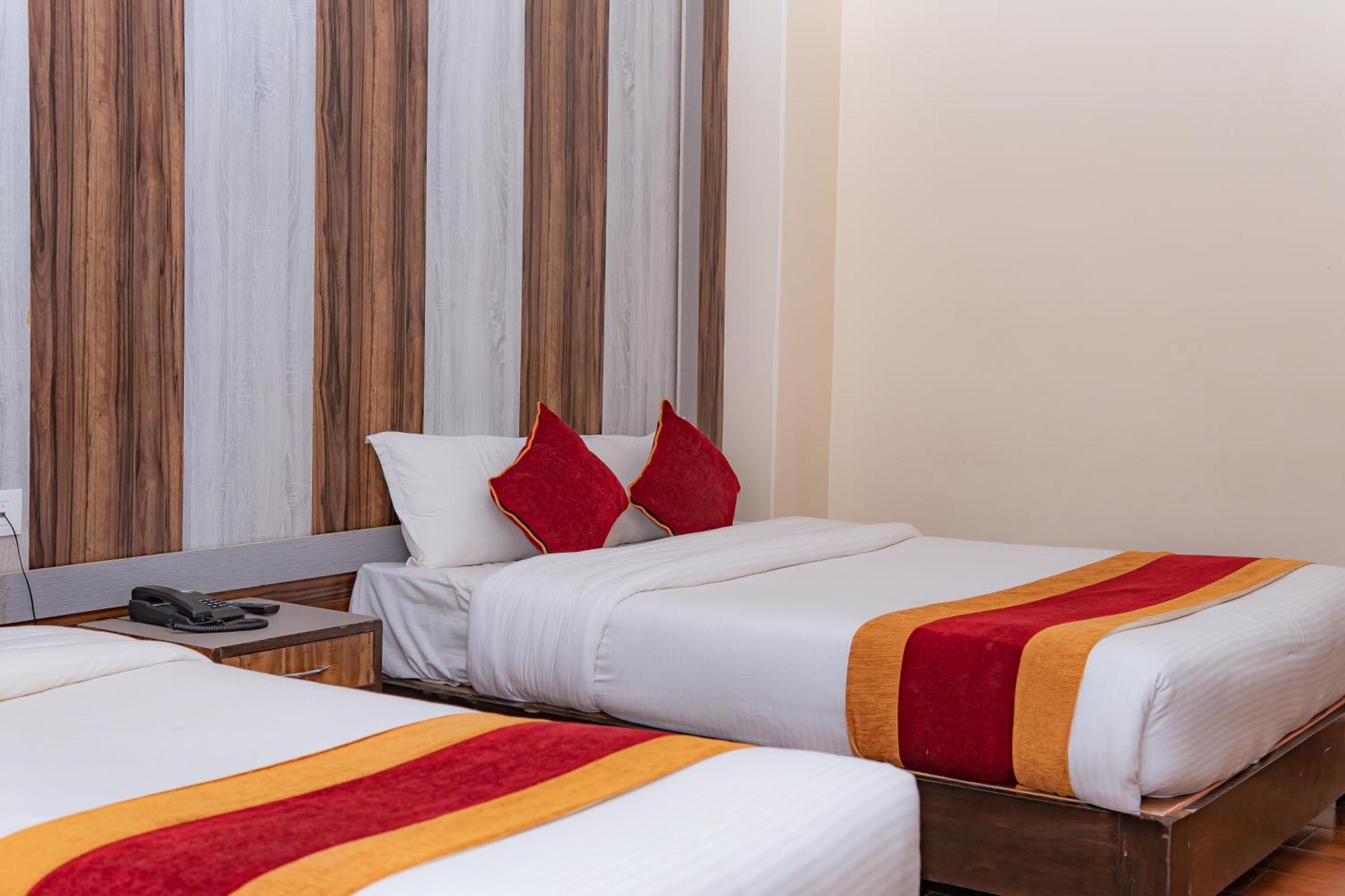 Hotel Murano Pokhara Exterior photo